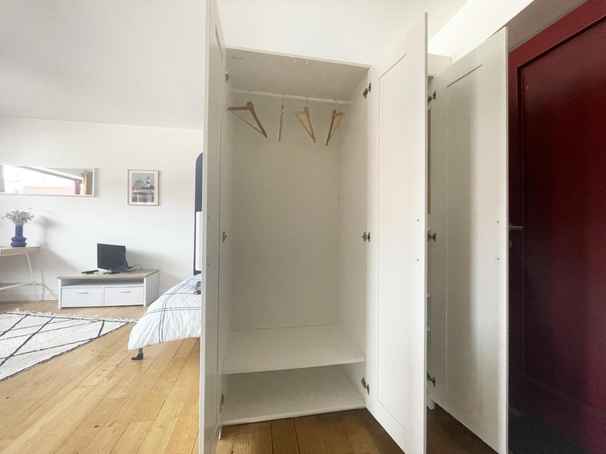 Ferienwohnung Le Balcon Rouge Noisy-le-Sec Exterior foto